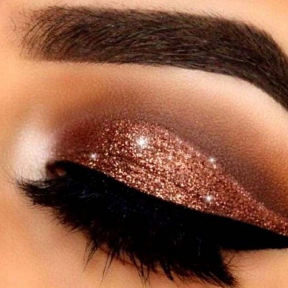 MAC Glitter Brilliants in Copper - Eyeshadow, Lips, Nails - Picture 11 of 17